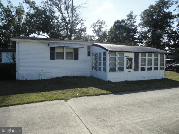 144 Country Ln, Buena, NJ 08310