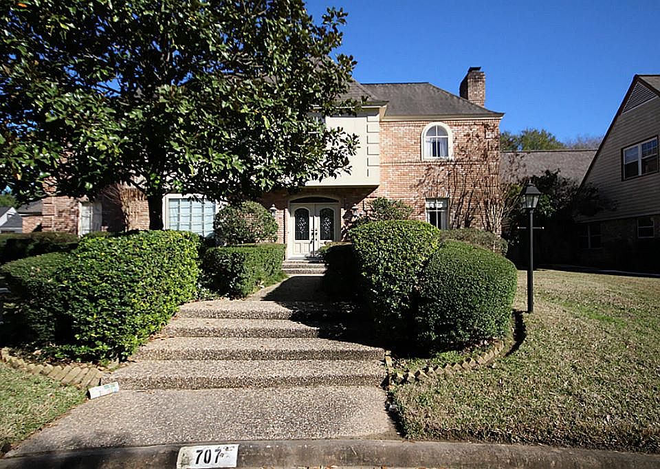 1st image of 707 Kahlden Ct