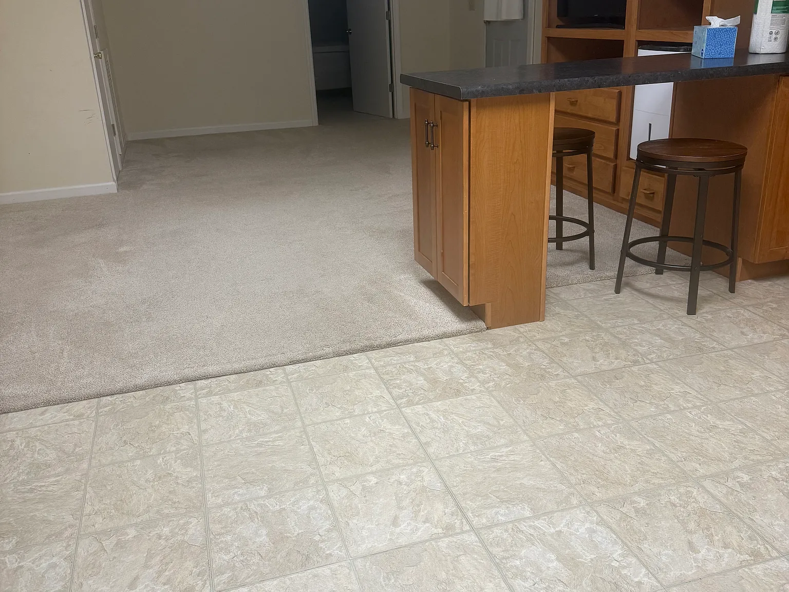 1 bed, 900 sqft, $1,150 — Photo 1