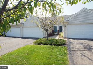 8858 Coppersmith Ct, Inver Grove Heights, MN 55076