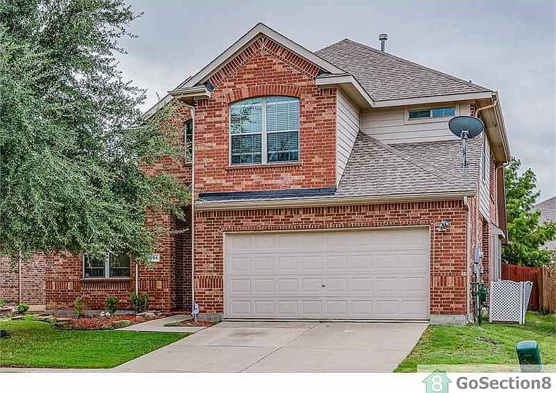 1st image of 1004 Lake Hollow Dr