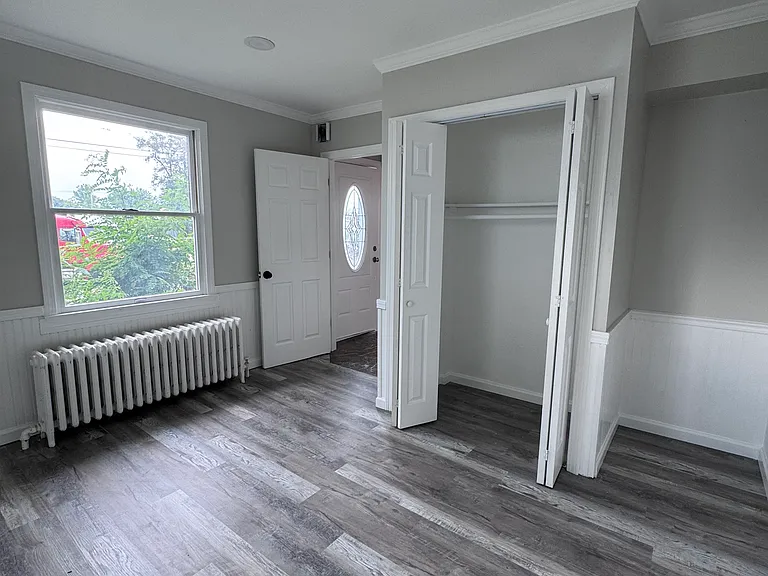44 Lambert St #1 — Photo 4