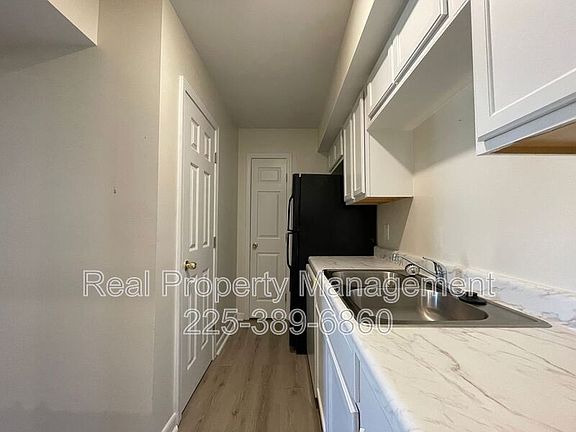 3rd image of 7743 Bles Ave #1B