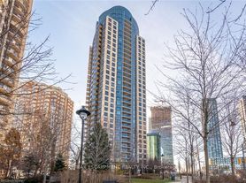 330 Burnhamthorpe Rd W