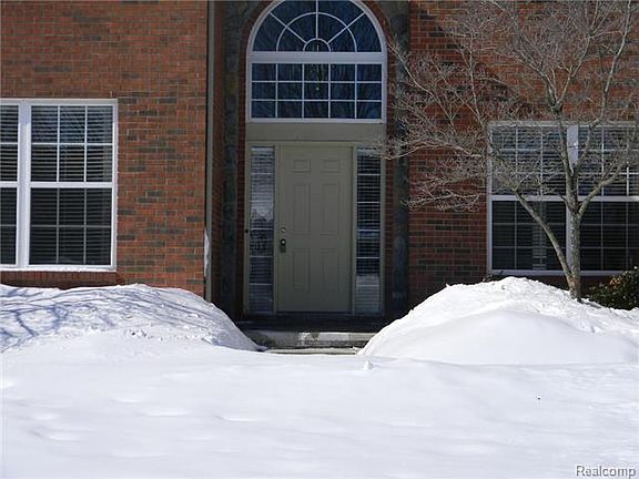 4th image of 1123 Beechnut Dr