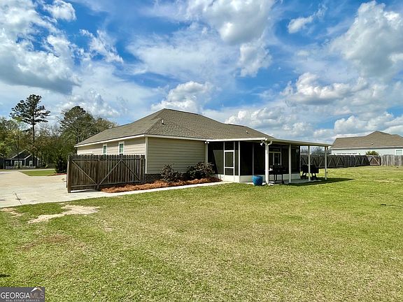 3rd image of 129 Windmill Plantation Dr