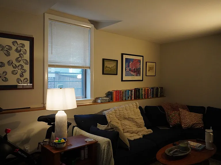 3 Bartlett St — Photo 8