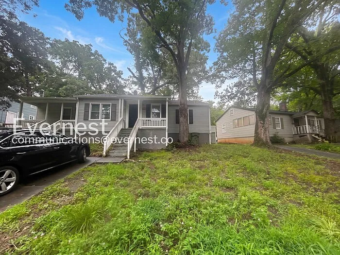 1268 Byewood Ln SW — Photo 1