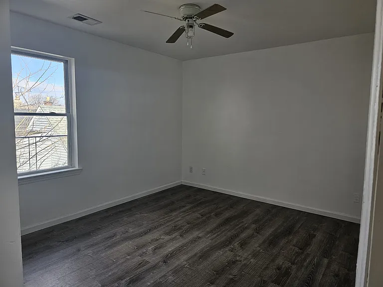 251 S 18th St #2 — Photo 6