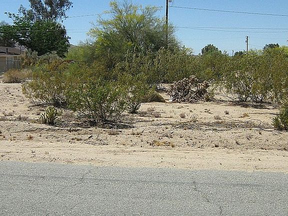 4th image of 6580 Block 49 Palms Ave