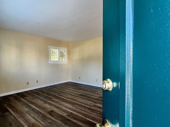 3rd image of 1782 Pine St
