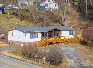 1080 Sutton Branch Rd, Sylva, NC 28779