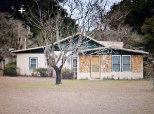 879 Miracle Dr, Eutawville, SC 29048