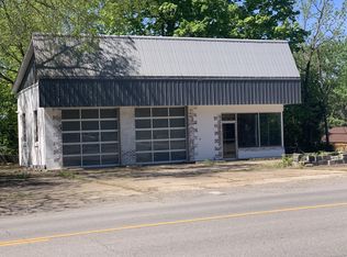 406 W College St, Dickson, TN 37055