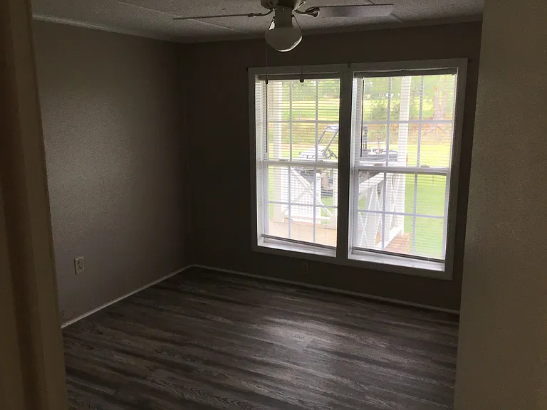 170 Powell Rd — Photo 8