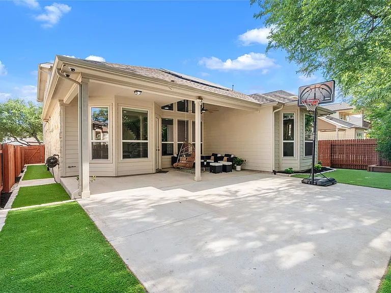 4129 Bison Bnd — Photo 35