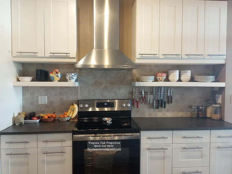 2116 Rosewood Ave — Photo 10