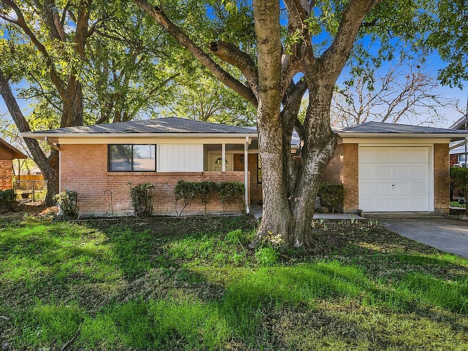 1st image of 704 Pershing Dr