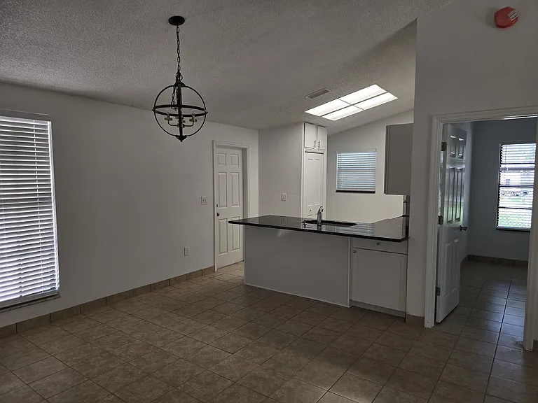Orange Grove Ave — Photo 3