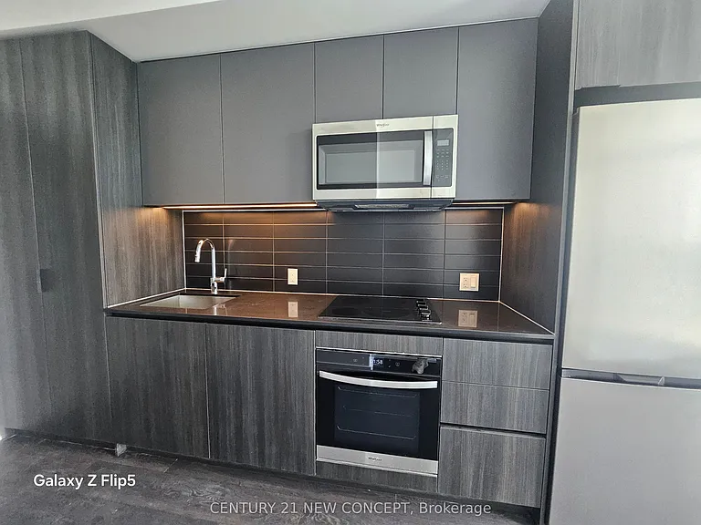 5858 Yonge St #Penthouse 26 — Photo 6