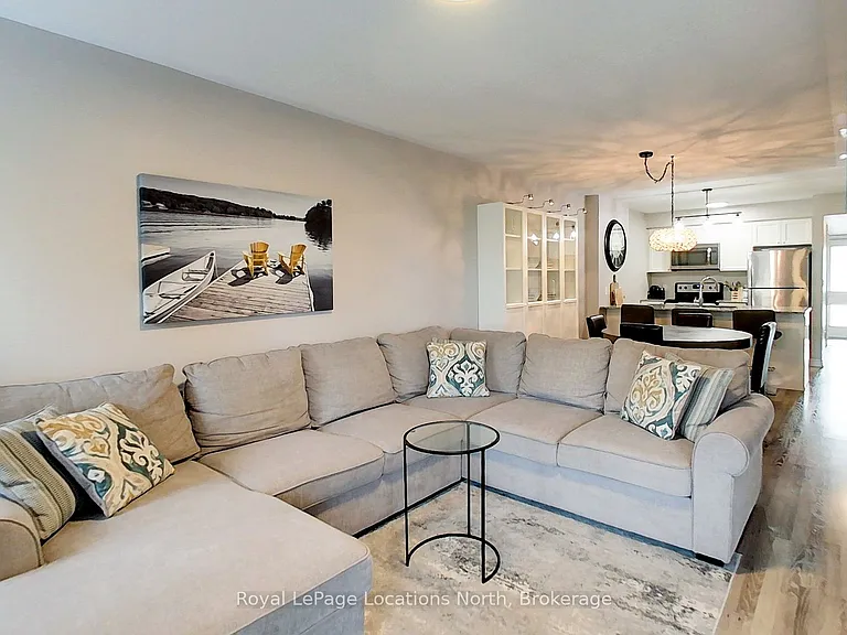 5 Anchorage Cres #102 — Photo 11
