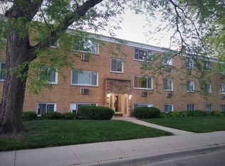 701 Austin St #1E, Evanston, IL 60202