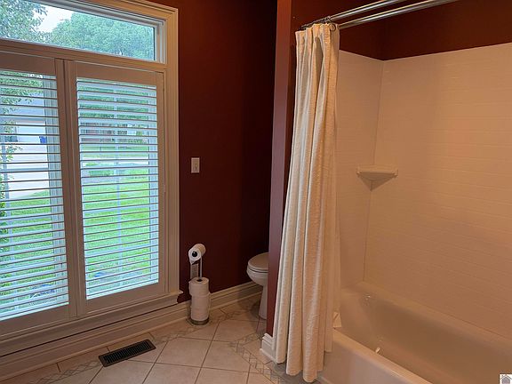 5th image of 1214 Beresford Way