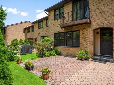 11 Jackson Avenue #9, Scarsdale, NY, 10583