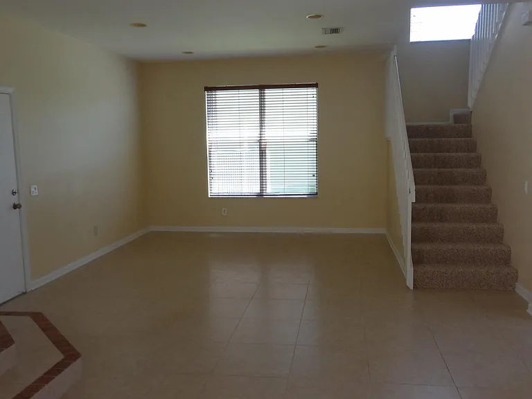 5404 Sunseeker Blvd — Photo 8
