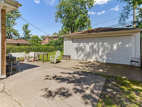 3rd image of 9309 Karlov Ave