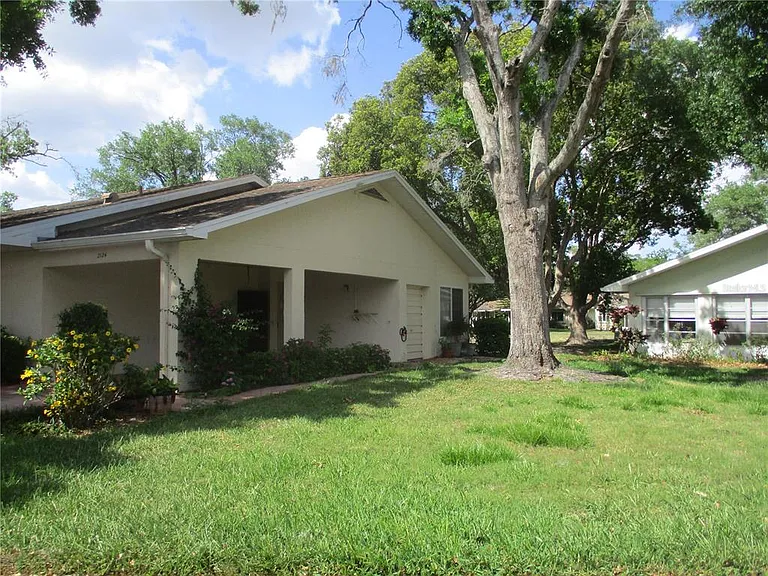 2124 Hailstone Cir — Photo 17