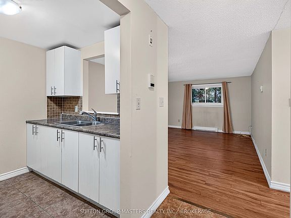 4th image of 580 Armstrong Rd #114