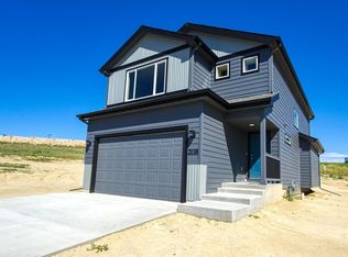 2118 Big Lost Dr, Gillette, WY 82718