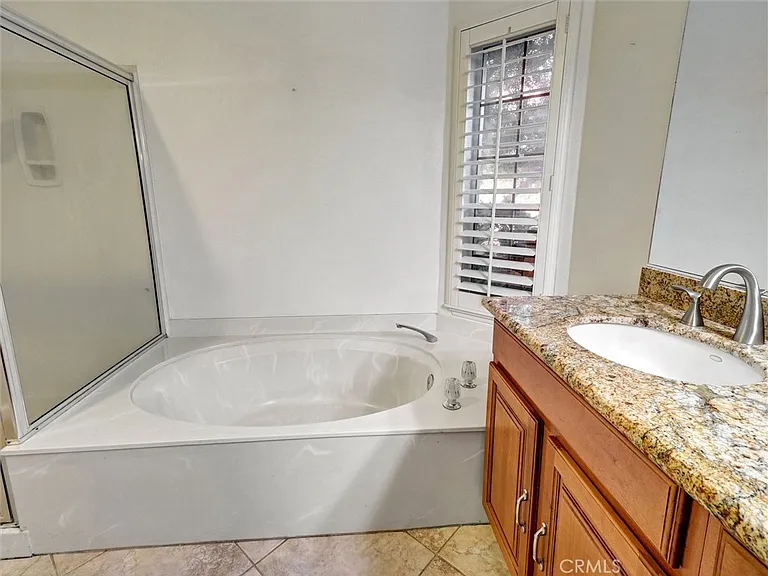 76871 Castle Ct — Photo 17