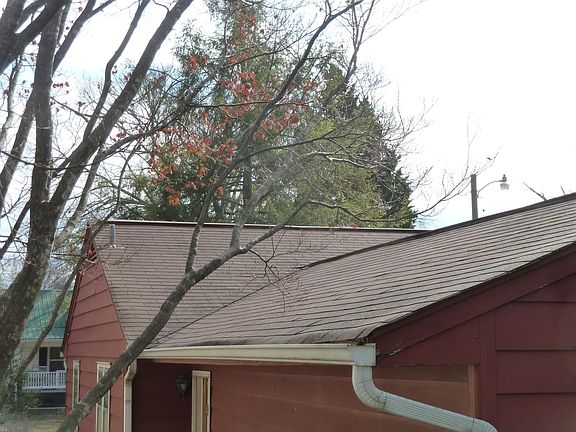 3rd image of 2213 NE Lawson Ave