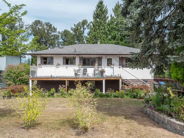 13389 Crestview Dr, Surrey, BC V3R 6V3