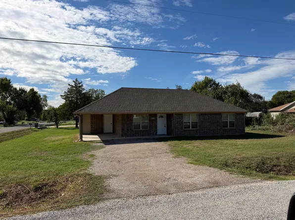 1701 Tanglewood Dr, Azle, TX 76020