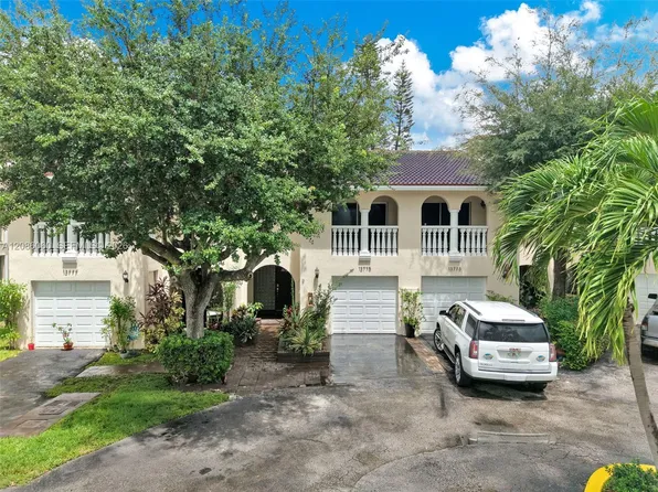 13775 SW 160th St #16, Miami, FL 33177