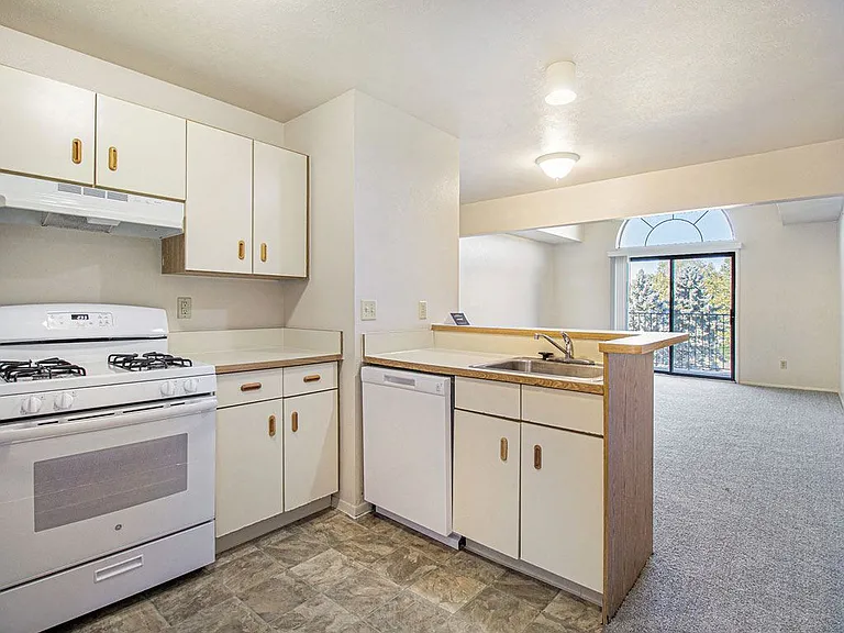 Gull Prairie/Gull Run Apartments and Townhomes — Photo 120
