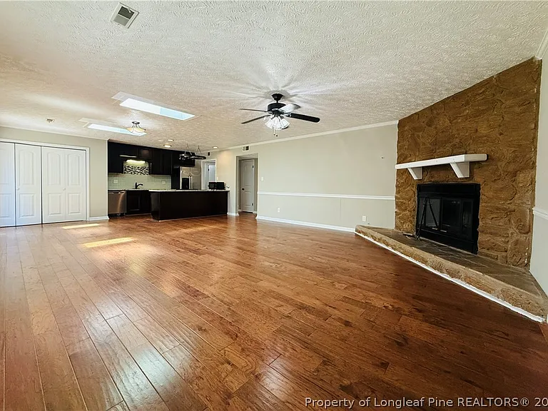 6927 Wickersham Dr — Photo 7