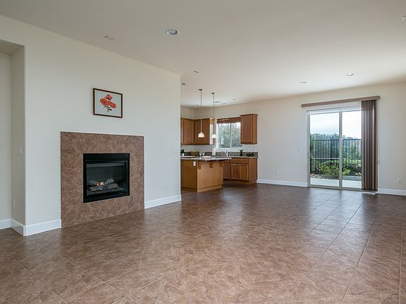 4th image of 5701 Calle De La Rosa