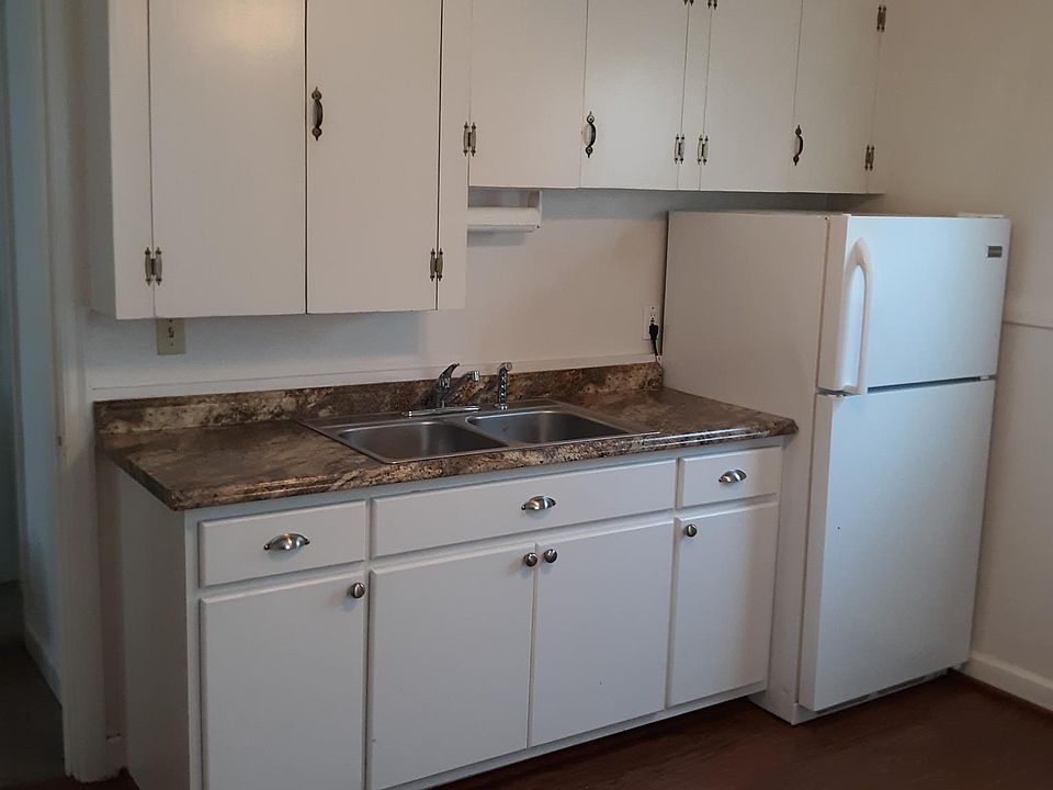 1st image of 1352 Little Bay Ave APT 4