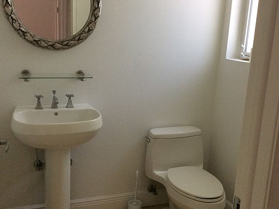 Downstairs 1/2 bath