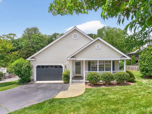 1064 Wintergreen Ln, Charlottesville, VA 22903