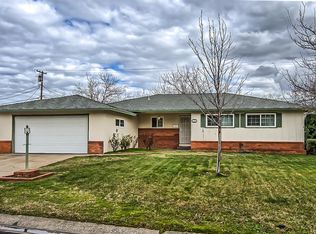 6381 Paso Dr, Redding, CA 96001