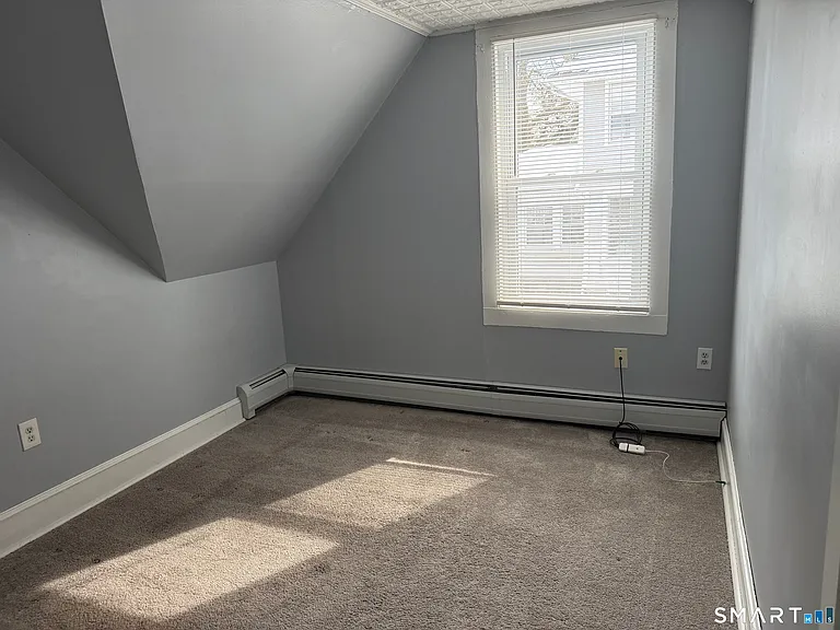12 Hillcrest Ave W #3 — Photo 13