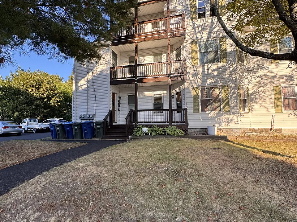 238 Water St #2