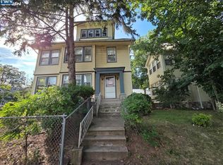 69 Parkview Ter, Newark, NJ 07112