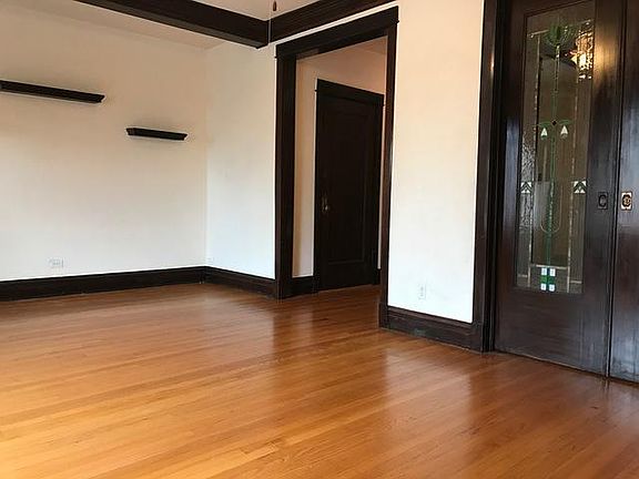 4th image of 711 Washington Blvd #2W