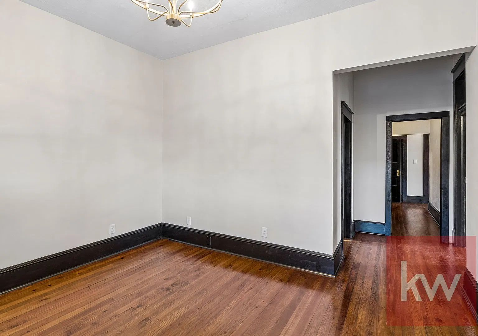 4 Bedroom, 2 Bathroom Home for Rent in Bristol — Photo 3